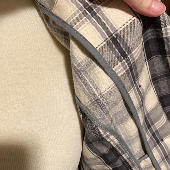 AEROPOSTALE plaid cotton jacket blazer. Gray and white. Front pockets. Size US M - Picture 10 of 10